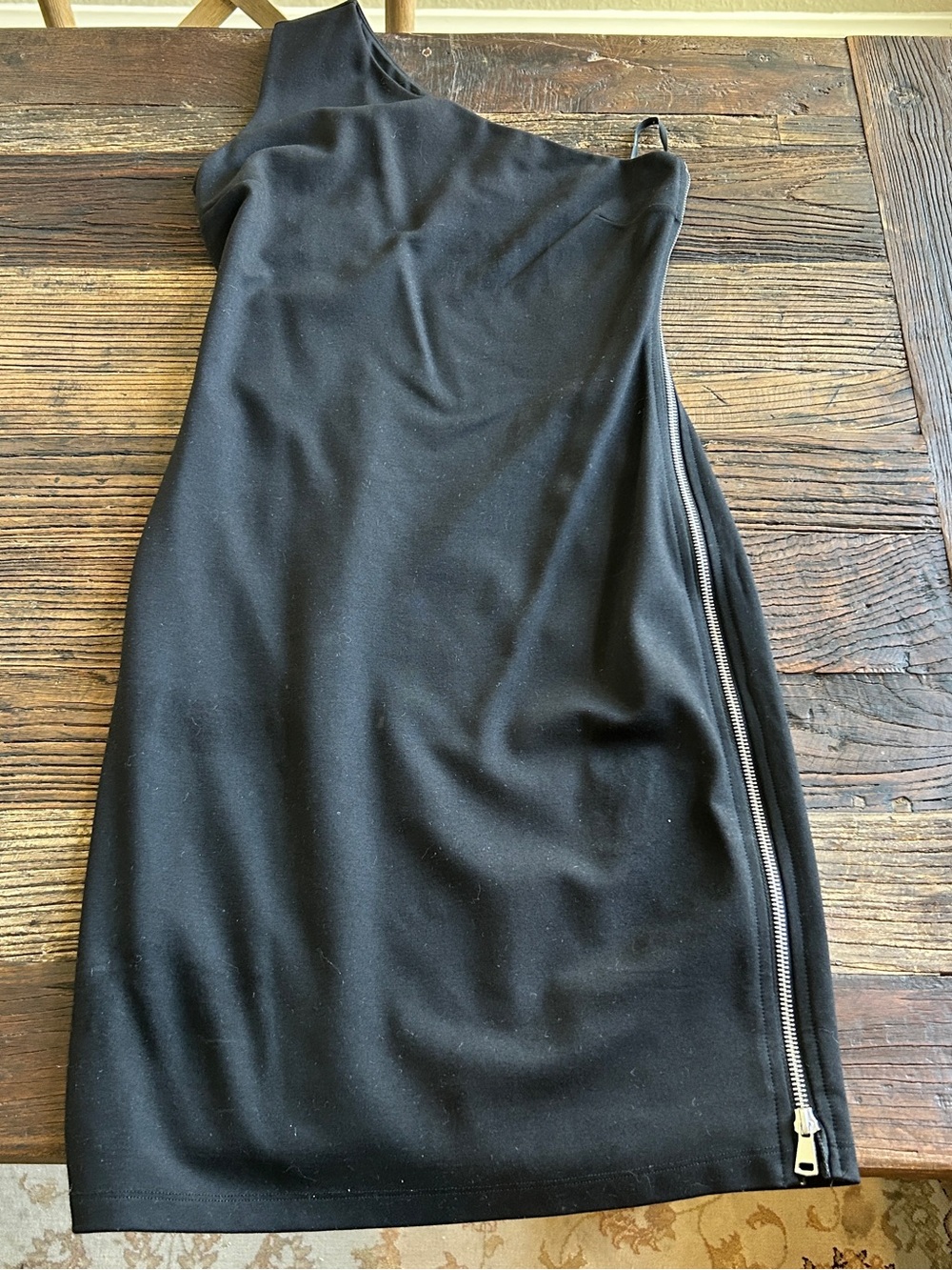 Ali & Jay | Black One-Shoulder Dress w/ Side Zip M